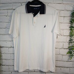 MENS NAUTICA WHITE POLO WITH NAVY COLLAR, SIZE LARGE,  LIKE NEW CONDITION